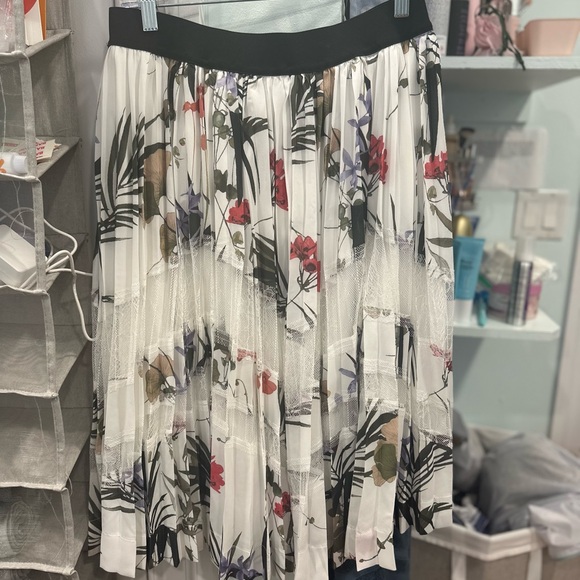 Harper Floral top and skirt set - Picture 2 of 3